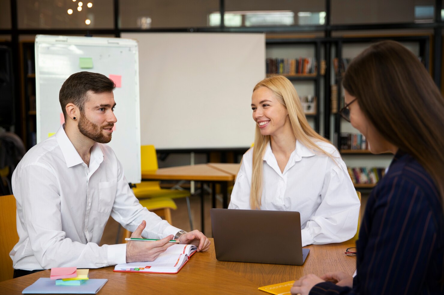 How to Choose a Recruitment CRM: 15-Point Buyer's Checklist